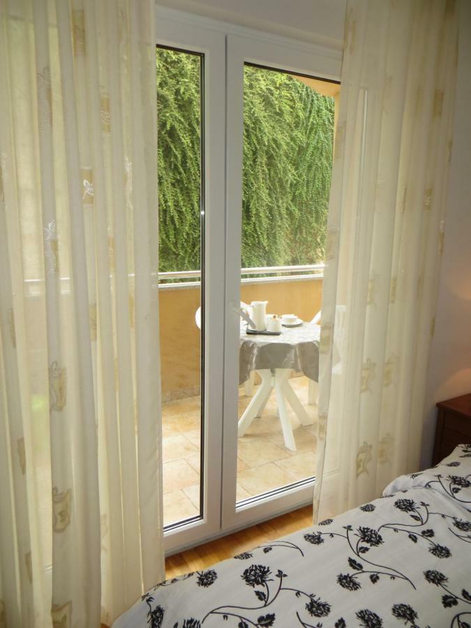 Apartman Mario Cres Bagian luar foto