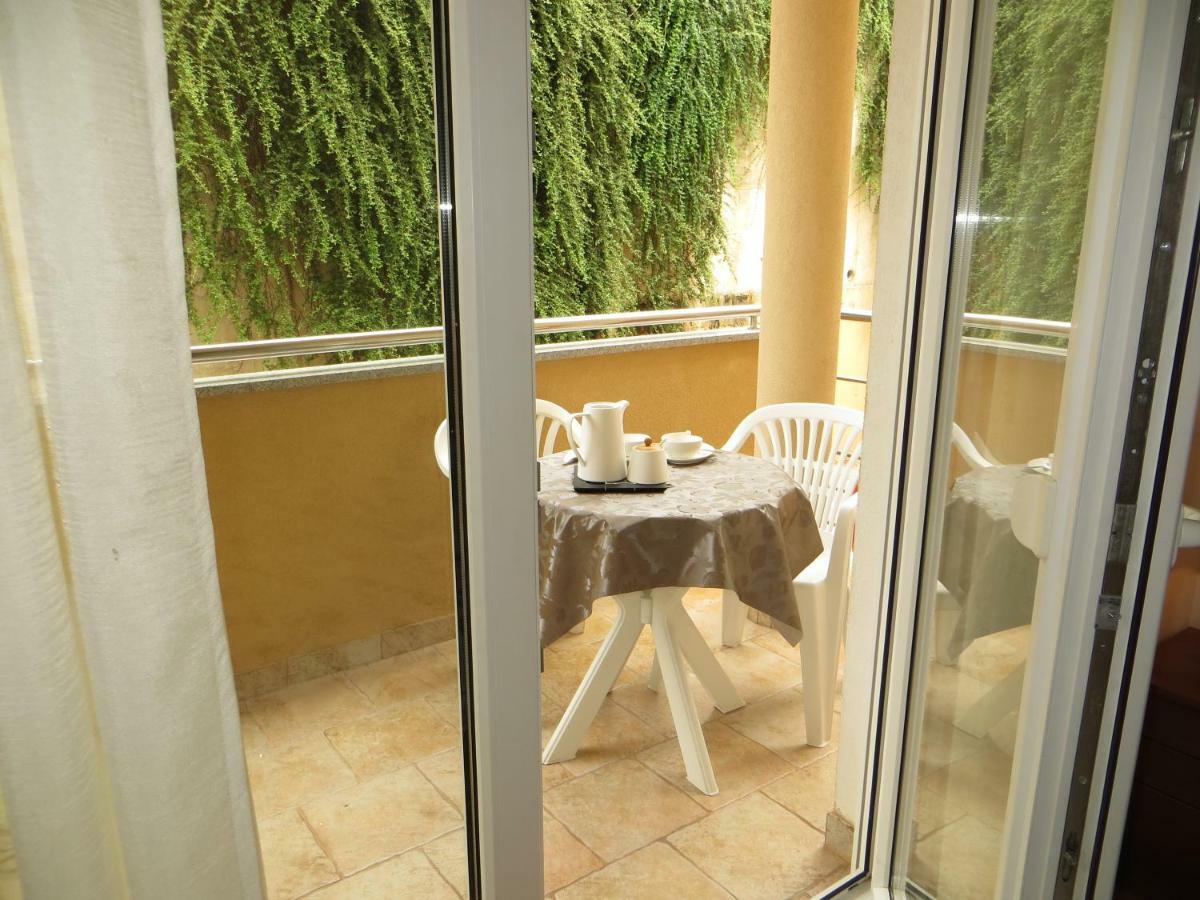 Apartman Mario Cres Bagian luar foto