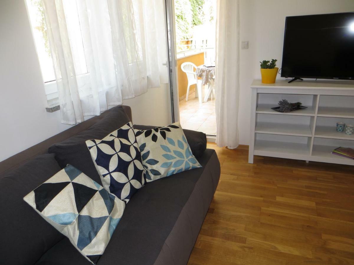 Apartman Mario Cres Bagian luar foto