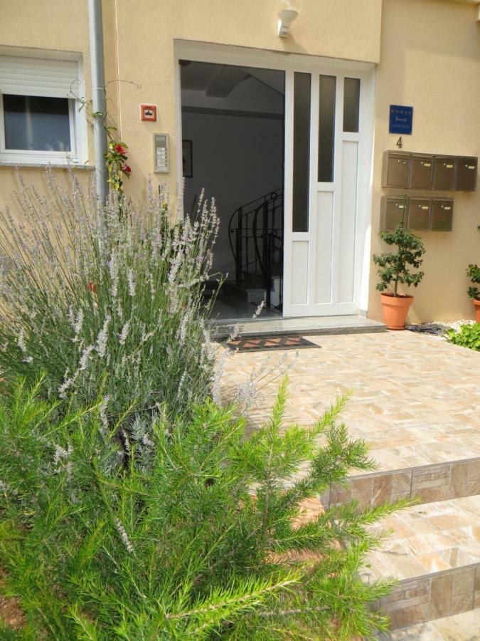 Apartman Mario Cres Bagian luar foto